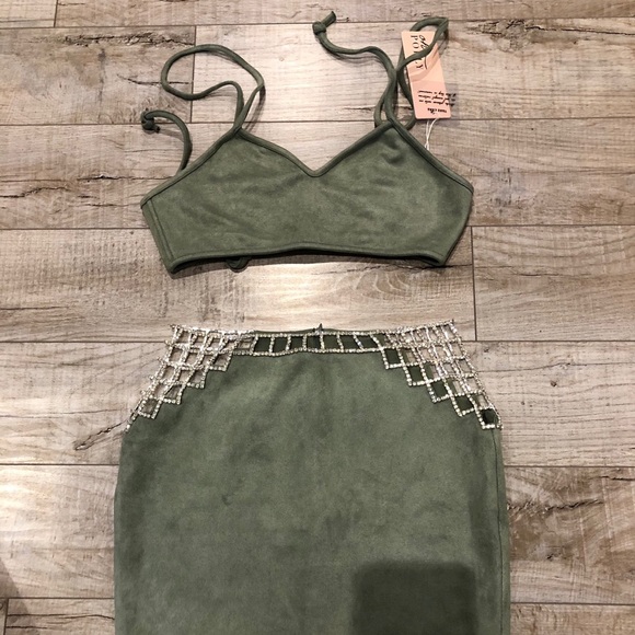 Oh Polly Sage Green Diamond Skirt Set - Picture 2 of 4